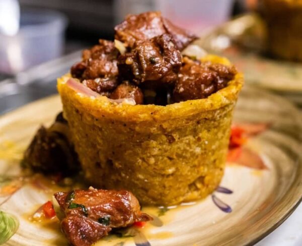 Mofongo de carne frita