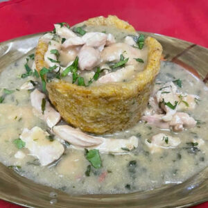Mofongo de Pollo al ajillo